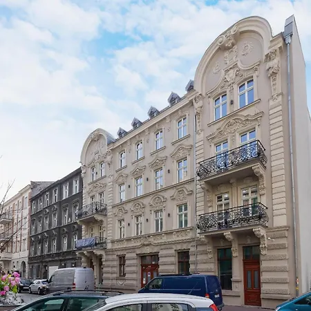 شقة Adorable In The Centre Of By Renters *